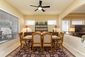 Casa Hideaway 3 Bedroom Home by Redawning