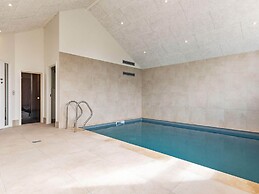 20 Person Holiday Home in Hojslev