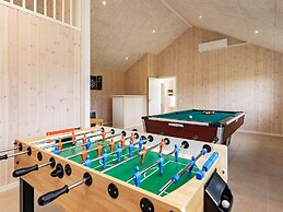 20 Person Holiday Home in Hojslev