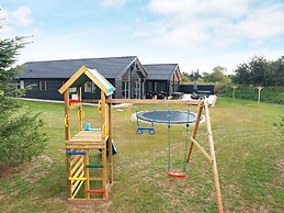 20 Person Holiday Home in Hojslev