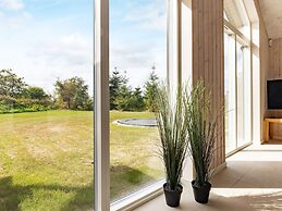 20 Person Holiday Home in Hojslev