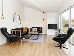 9 Person Holiday Home in Glesborg