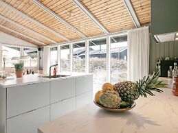 6 Person Holiday Home in Albaek-by Traum
