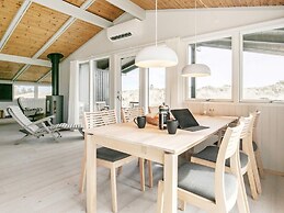 6 Person Holiday Home in Albaek-by Traum