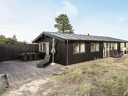 6 Person Holiday Home in Albaek-by Traum
