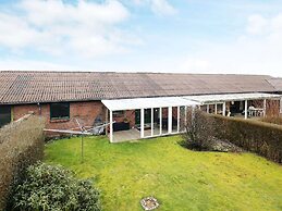 6 Person Holiday Home in Pandrup