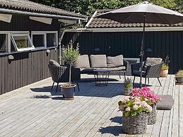 6 Person Holiday Home in Gilleleje