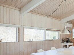 6 Person Holiday Home in Gilleleje