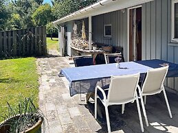 10 Person Holiday Home in Dannemare