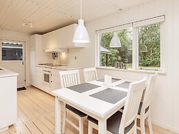 6 Person Holiday Home in Hals