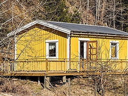 4 Person Holiday Home in Hallevadsholm