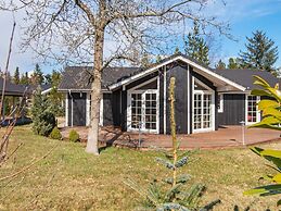 8 Person Holiday Home in Logstor-by Traum