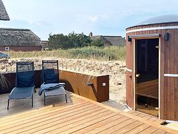 6 Person Holiday Home in Blavand