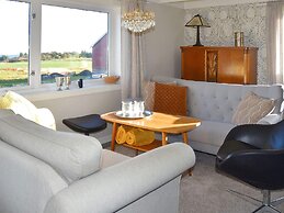 9 Person Holiday Home in Fjortoft