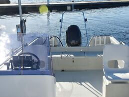 9 Person Holiday Home in Fjortoft