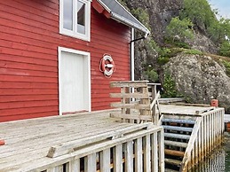 6 Person Holiday Home in Hardbakke