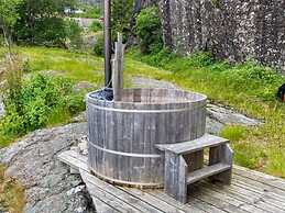 6 Person Holiday Home in Hardbakke