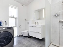 10 Person Holiday Home in Vaeggerlose