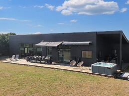 10 Person Holiday Home in Vaeggerlose