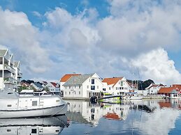 6 Person Holiday Home in Skudeneshavn-by Traum
