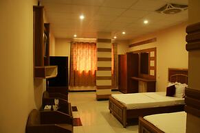 HOTEL CROWN