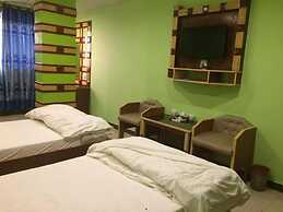 HOTEL CROWN