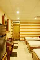HOTEL CROWN