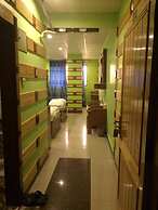 HOTEL CROWN