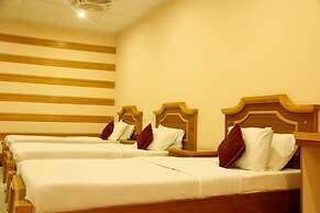 HOTEL CROWN