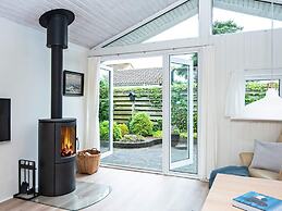 6 Person Holiday Home in Knebel