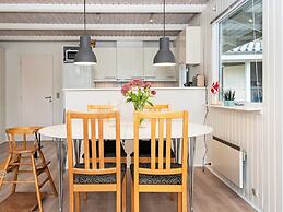 6 Person Holiday Home in Knebel