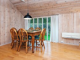 6 Person Holiday Home in Glesborg-by Traum