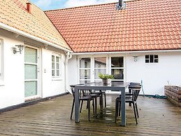 6 Person Holiday Home in Allingabro