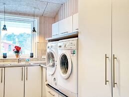 10 Person Holiday Home in Farevejle