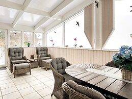 10 Person Holiday Home in Farevejle