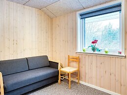 10 Person Holiday Home in Farevejle