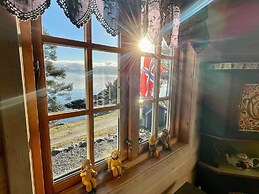 6 Person Holiday Home in Hatlestrand-by Traum