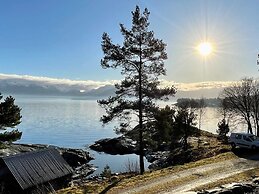 6 Person Holiday Home in Hatlestrand-by Traum