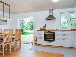 6 Person Holiday Home in Ulfborg
