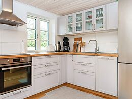 6 Person Holiday Home in Ulfborg