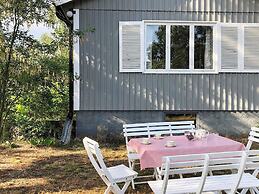 6 Person Holiday Home in 38472-by Traum