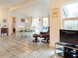 5 Person Holiday Home in Thyholm