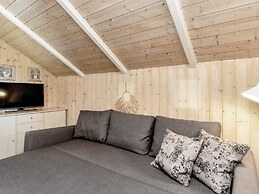 6 Person Holiday Home in Vaeggerlose