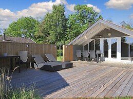 6 Person Holiday Home in Vaeggerlose