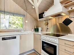 6 Person Holiday Home in Vaeggerlose