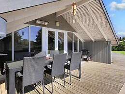 6 Person Holiday Home in Vaeggerlose