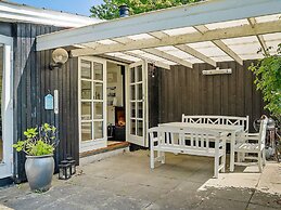 4 Person Holiday Home in Vaeggerlose