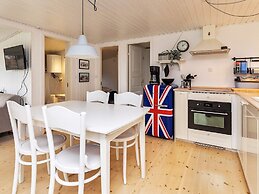 4 Person Holiday Home in Vaeggerlose