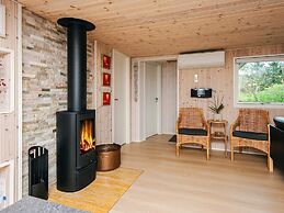 6 Person Holiday Home in Ulfborg