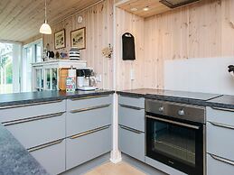 6 Person Holiday Home in Ulfborg